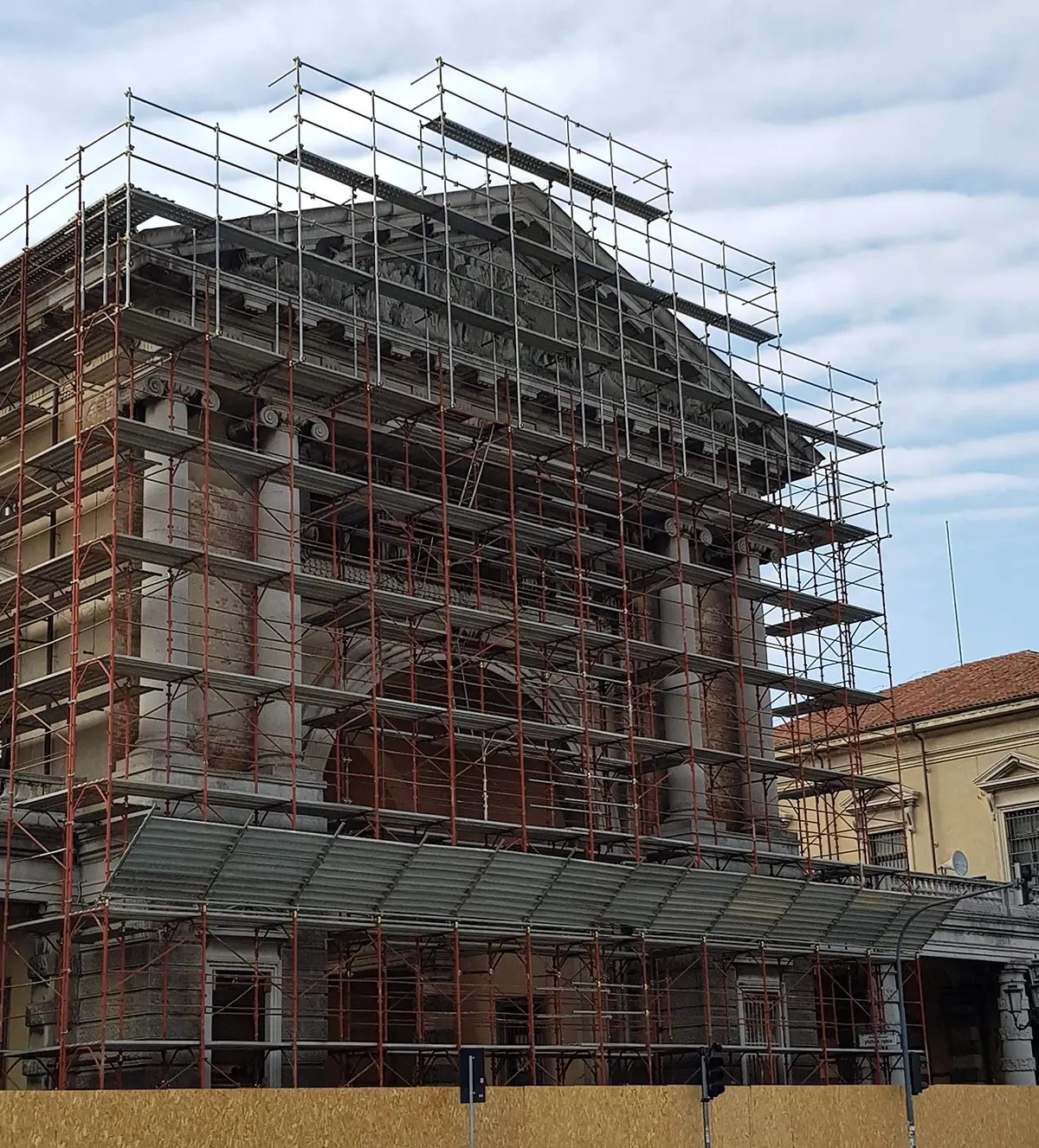 Ponteggi a tubo giunto