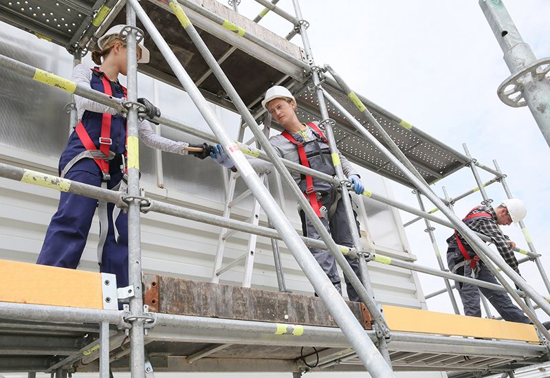 Allestimento e smontaggio ponteggi a telai prefabbricati